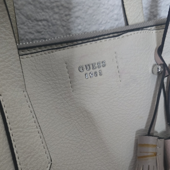 Guess White Leather Shoulder Bag W/ Colorful Tassel Bag Charms (FAIR/GOOD) ✨️ - Picture 2 of 16
